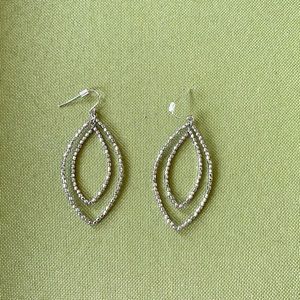 Stella and Dot Earrings